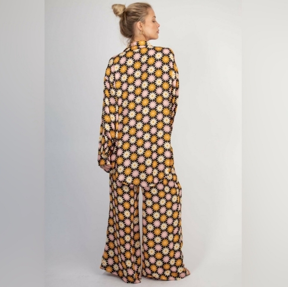 ✌️ Resa Miley 2 Piece Matching Set - Flower Power - Picture 3 of 6